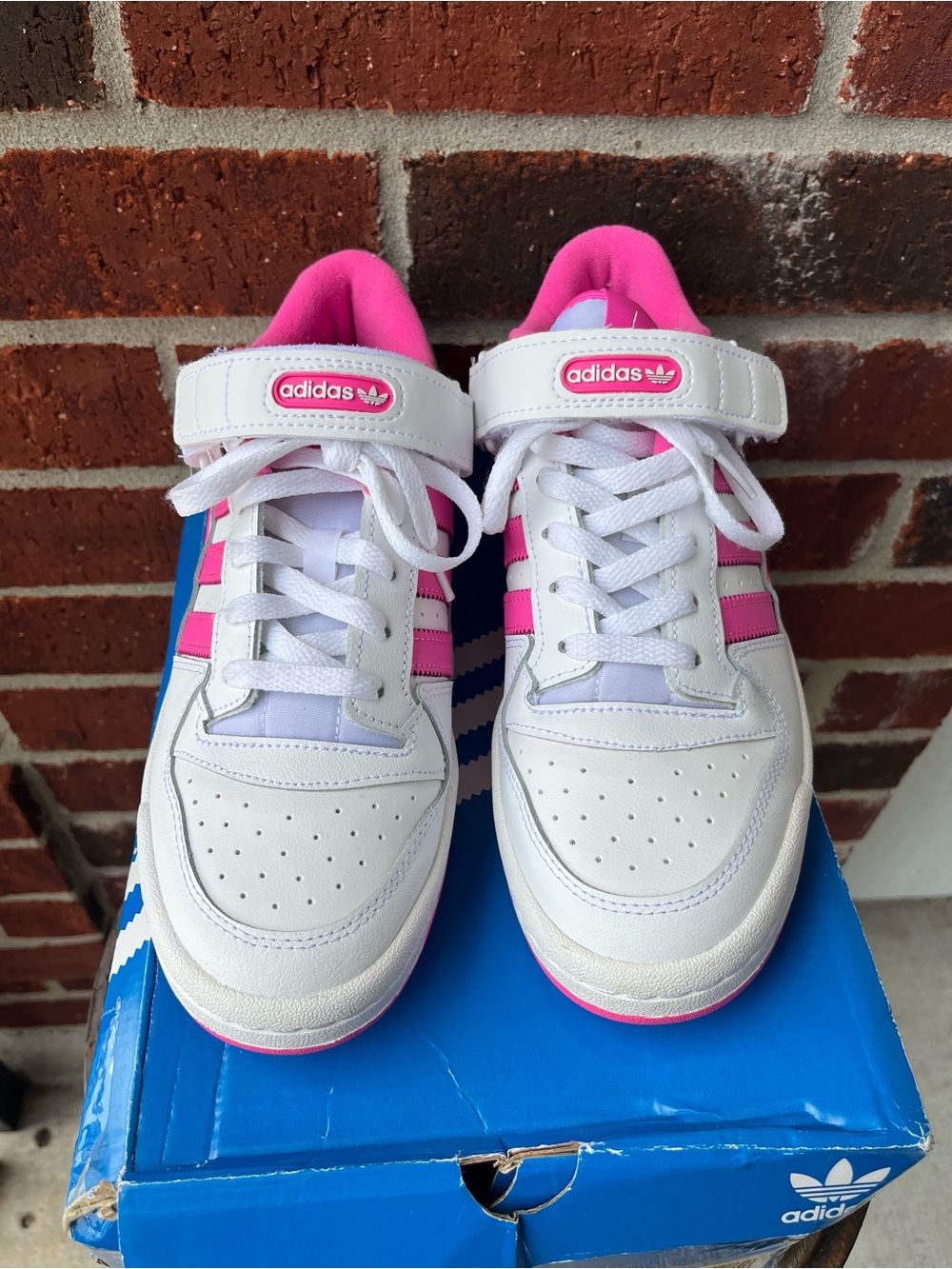 adidas Kids White & Hot Pink Low-Top Sneakers with Velcro Strap - Picture 8 of 9